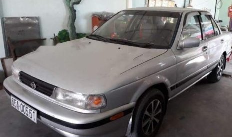 Nissan Sentra 1991 - Cần bán xe Nissan Sentra đời 1991, màu bạc số sàn