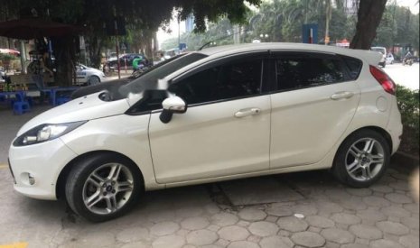 Ford Fiesta 1.6AT S 2011 - Gia đình cần bán xe Ford fiesta S, sx 2011, đăng ký 2012, số tự động 1.6