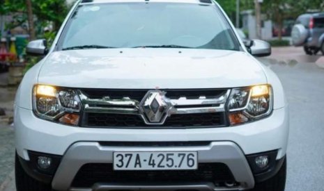 Renault Duster  2.0 AT  2016 - Chính chủ bán Renault Duster 2.0 AT năm sản xuất 2016, màu trắng, xe nhập