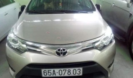 Toyota Vios   1.5G  2015 - Cần bán Toyota Vios 1.5G 2015, màu vàng, số tự động