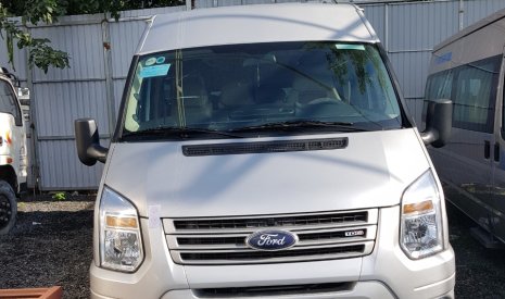 Ford Transit 2017 - Cần bán thanh lý Ford Transit sản xuất năm 2017, màu bạc, giá khởi điểm 630 triệu