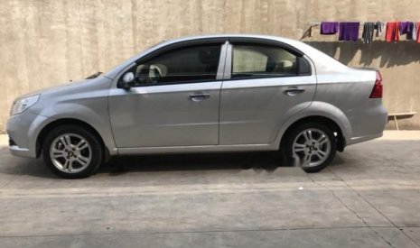 Chevrolet Aveo 2015 - Bán xe Chevrolet Aveo sản xuất năm 2015, màu bạc, nhập khẩu nguyên chiếc, 278 triệu