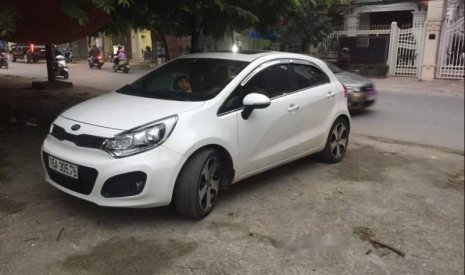 Kia Rio 2013 - Bán xe Kia Rio 2013, màu trắng, xe nhập, 444tr