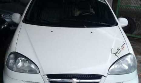 Chevrolet Vivant 2.0AT 2010 - Cần bán lại xe Chevrolet Vivant 2.0AT đời 2010, màu trắng, số tự động