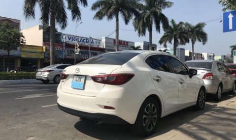 Mazda 2 2015 - Bán Mazda 2 2015, màu trắng, nhập khẩu nguyên chiếc, full option, 460tr