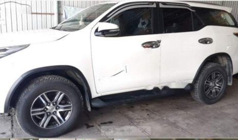 Toyota Fortuner 	2.4G 4x2 MT  2017 - Bán xe Toyota Fortuner 2.4G 4x2 MT 2017, màu trắng xe gia đình