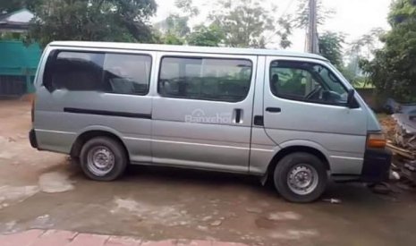 Toyota Hiace     1997 - Cần bán lại xe Toyota Hiace đời 1997, màu bạc, nhập khẩu 