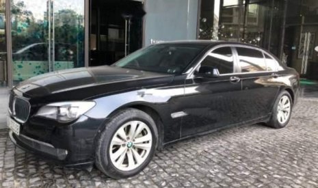 BMW 7 Series  730Li  2011 - Bán xe BMW 730Li model 2012, xe gia đình sử dụng nên giữ gìn cẩn thận, đi êm