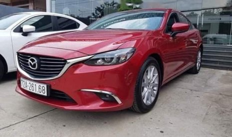 Mazda 6 2018 - Cần bán lại xe Mazda 6 đời 2018, màu đỏ, giá 800tr
