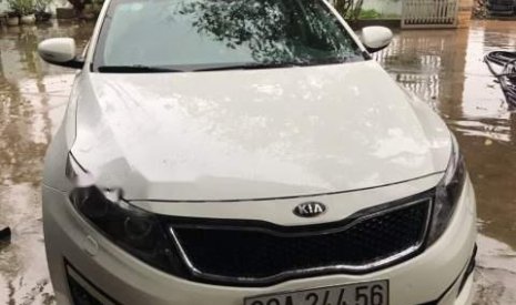 Kia Optima 2015 - Bán xe Kia Optima sản xuất năm 2015, màu trắng, nhập khẩu còn mới