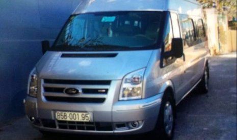 Ford Transit 2013 - Bán ô tô Ford Transit đời 2013, màu bạc, 560tr