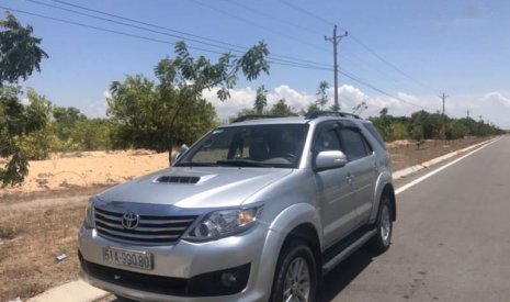 Toyota Fortuner   2014 - Bán Toyota Fortuner 2014, màu bạc, 745 triệu