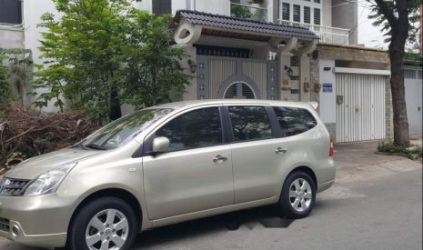 Nissan Livina 2011 - Nhà bán xe Nissan Livina sản xuất năm 2011, màu vàng cát, giá chỉ 345 triệu