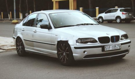 BMW 3 Series 2002 - Bán xe BMW 3 Series 325i đời 2002, màu bạc, nhập khẩu