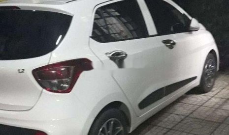 Hyundai Grand i10 2019 - Bán Hyundai Grand i10 năm 2019, màu trắng xe gia đình