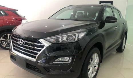 Hyundai Tucson 2.0 2019 - Bán nhanh chiếc Hyundai Tucson 2.0 đời 2019, bản tiêu chuẩn, màu đen