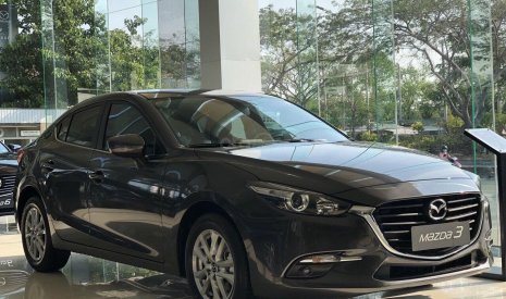 Mazda 3 1.5L Luxury 2019 - Bán ô tô Mazda 3 1.5L Luxury 2019, màu đen, giá cạnh tranh