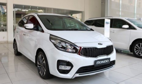 Kia Rondo 2020 - Mua xe với giá ưu đãi - Tặng phụ kiện chính hãng khi mua chiếc Kia Rondo 2.0L GAT, đời 2020