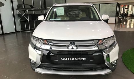 Mitsubishi Outlander 2020 - Hỗ trợ trả góp 80% giá trị xe khi mua chiếc Mitsubishi Outlander 2.4 CVT Pre, sản xuất 2020