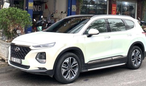 Hyundai Santa Fe   2019 - Cần bán xe Hyundai Santa Fe năm 2019, màu trắng, xe như mới