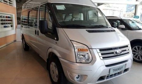 Ford Transit Luxury 2019 - Bán ô tô Ford Transit Luxury sản xuất năm 2019, màu bạc, giao xe tận nhà