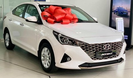 Hyundai Accent AT 2021 - Bán xe Hyundai Accent AT đời 2021, màu trắng