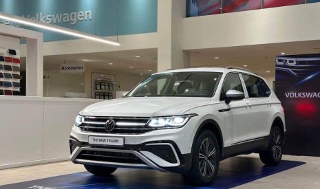 Volkswagen Tiguan Facelife 2022 - Cần bán ô tô Volkswagen Tiguan Facelife đời 2022, màu trắng, nhập khẩu chính hãng